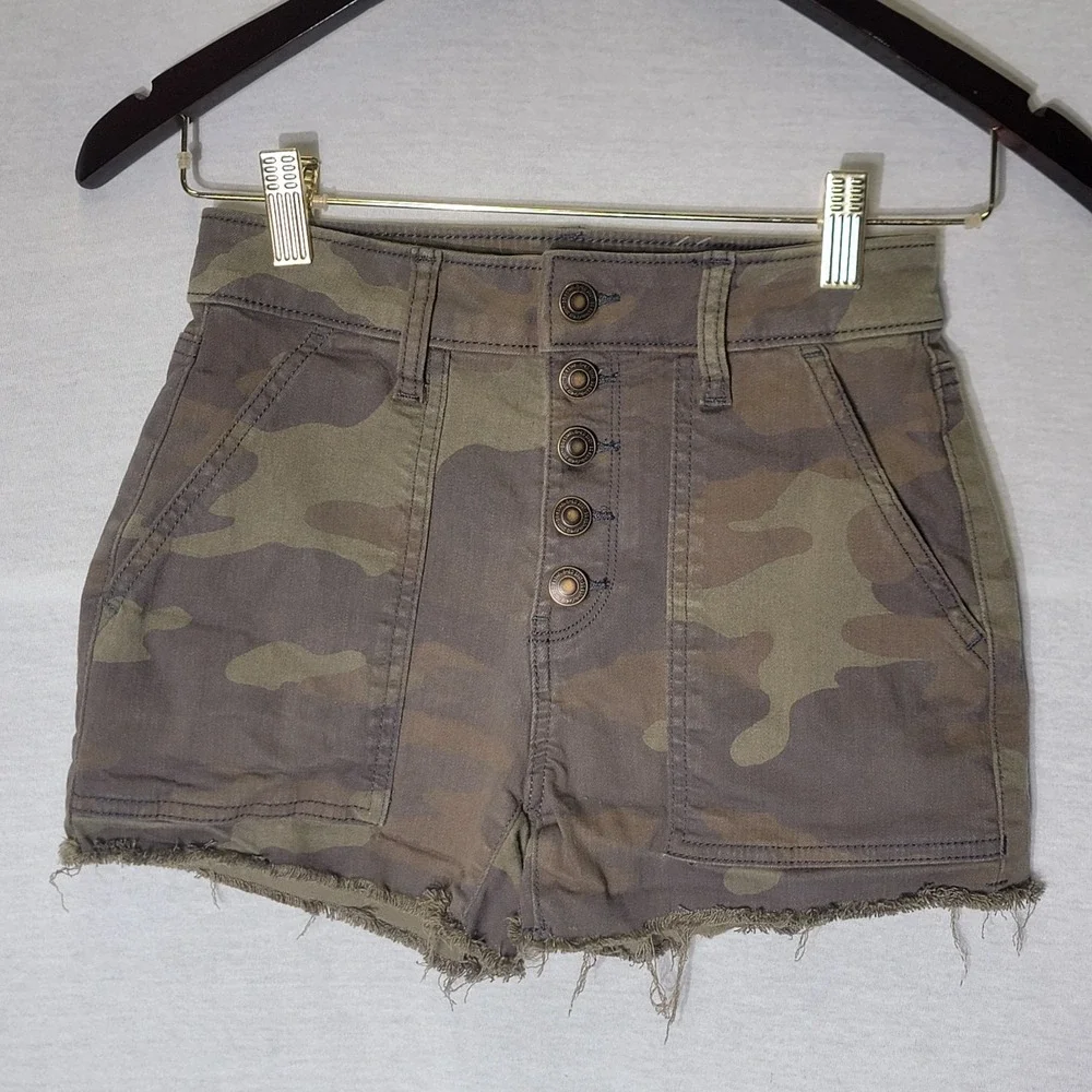 SO Fray Hem Camouflage Utility‎ Short Exposed Buttons Size 0 Button Fly Highrise